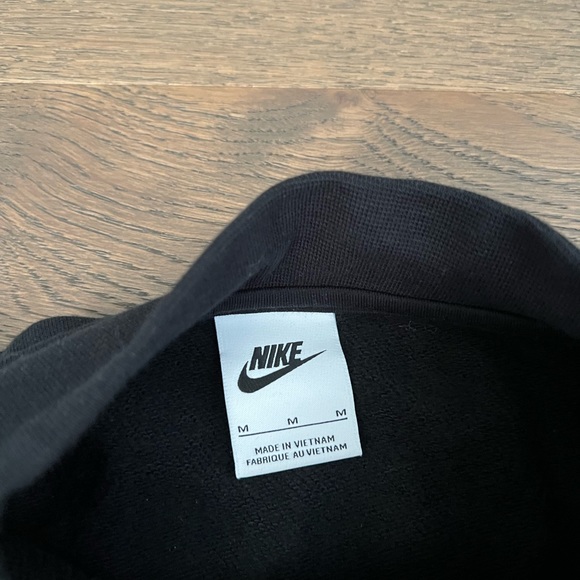 Nike sweater - Picture 2 of 4